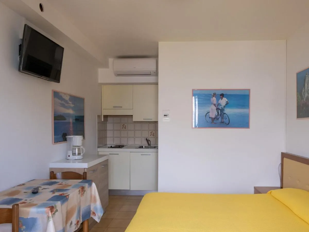 Apartment Locazione Turistica Casa Maria-5 By Interhome Assenza di Brenzone
